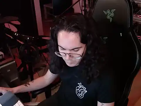 Snapshot of dorrey21 chatting on November 9, 10:41 pm dorrey21 online show from November 9, 10:41 pm