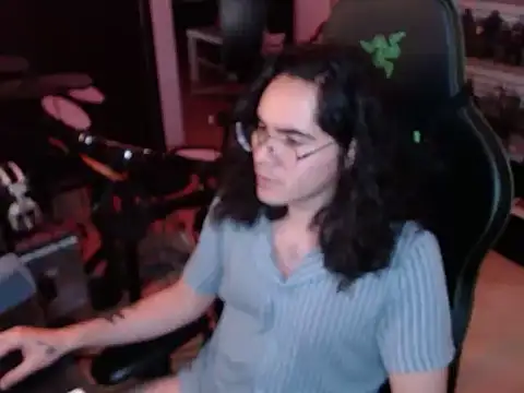 Snapshot of dorrey21 chatting on November 16, 5:18 pm dorrey21 online show from November 16, 5:18 pm