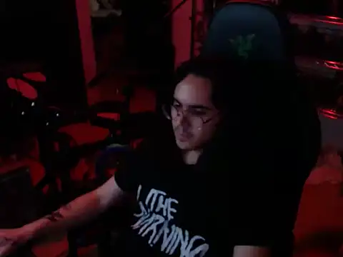 Snapshot of dorrey21 chatting on December 19, 4:30 am dorrey21 online show from December 19, 4:30 am