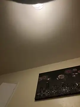 Snapshot of Zizibeaugoss chatting on December 18, 5:19 pm Zizibeaugoss online show from December 18, 5:19 pm