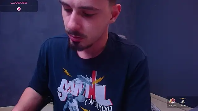 Snapshot of EnzoRace chatting on December 13, 7:53 pm EnzoRace online show from December 13, 7:53 pm