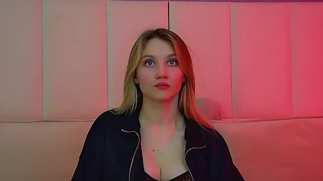 StacyEvances online show from March 11, 7:09 pm