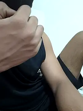 Snapshot of _urr_daddy chatting on October 29, 10:00 pm urr daddy online show from October 29, 10:00 pm