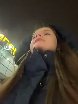 Snapshot of KittyQueeny chatting on December 4, 2:15 pm KittyQueeny online show from December 4, 2:15 pm