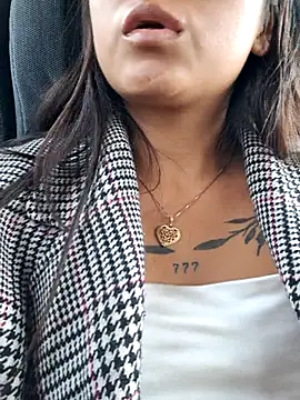 Snapshot of LunaHot_777 chatting on October 27, 8:35 pm LunaHot 777 online show from October 27, 8:35 pm