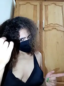 ghadiraa online show from November 6, 1:50 am