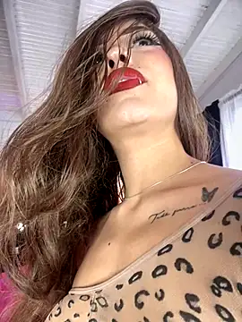 Snapshot of MystiqueXXX chatting on October 28, 1:14 pm MystiqueXXX online show from October 28, 1:14 pm