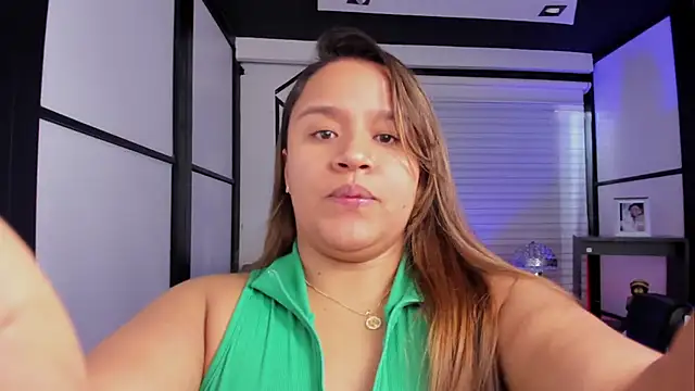 ElaBourn  online show from October 21, 2:07 pm