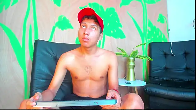 spicy adonhis online show from March 19, 1:04 pm