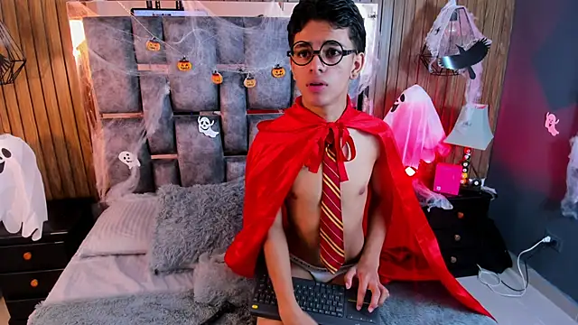 owen  johnson online show from October 29, 12:18 pm