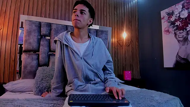 owen  johnson online show from November 14, 12:15 pm