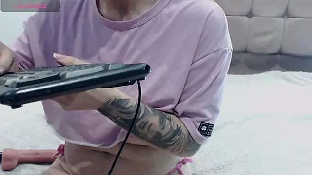 Snapshot of HotAss_Hally chatting on October 3, 11:02 pm HotAss Hally online show from October 3, 11:02 pm