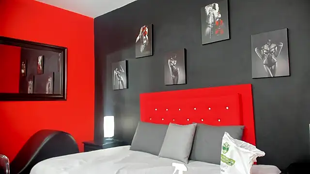 Snapshot of lilyth_adam chatting on October 8, 7:33 pm lilyth adam online show from October 8, 7:33 pm