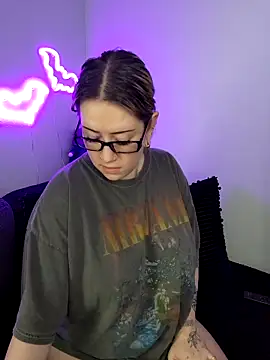 HarleyDemon666 online show from February 10, 8:13 pm