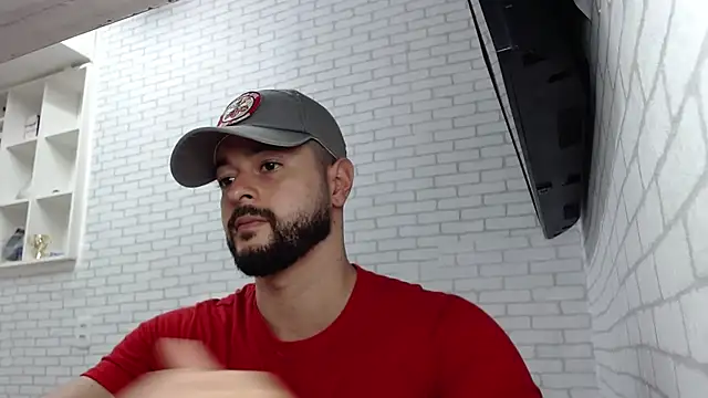 BombeiroHotx online show from March 3, 6:25 pm