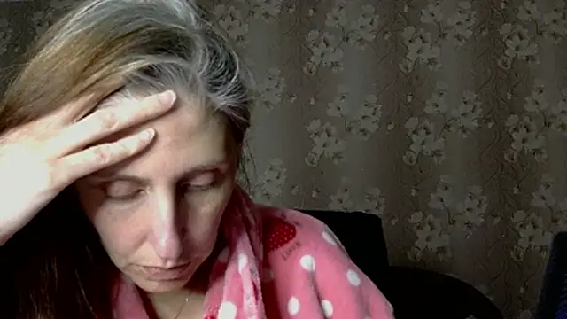 CandiCole online show from March 28, 7:35 pm