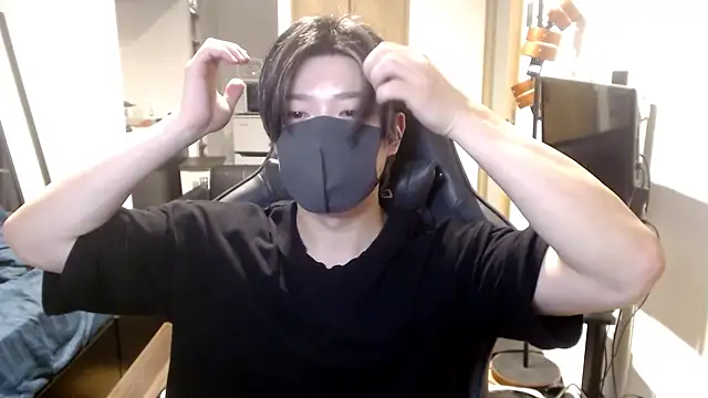 Mei-Tanaka online show from October 8, 2:36 pm