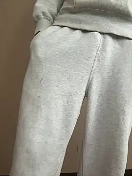 iikangi online show from March 3, 3:56 am