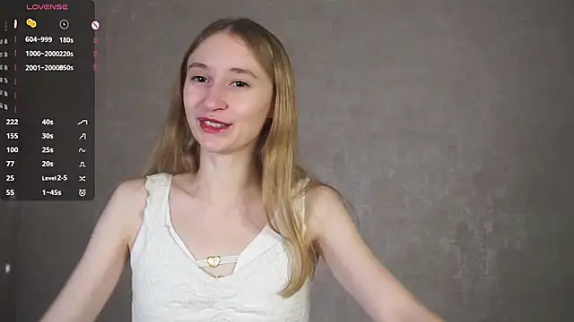 Snapshot of BeatrixHiett chatting on September 26, 3:43 am BeatrixHiett online show from September 26, 3:43 am