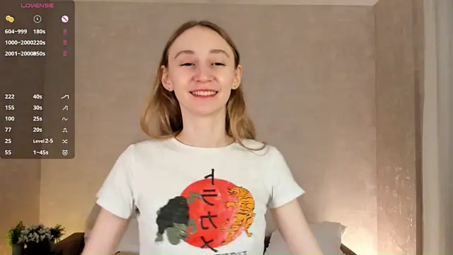Snapshot of BeatrixHiett chatting on October 18, 2:47 am BeatrixHiett online show from October 18, 2:47 am