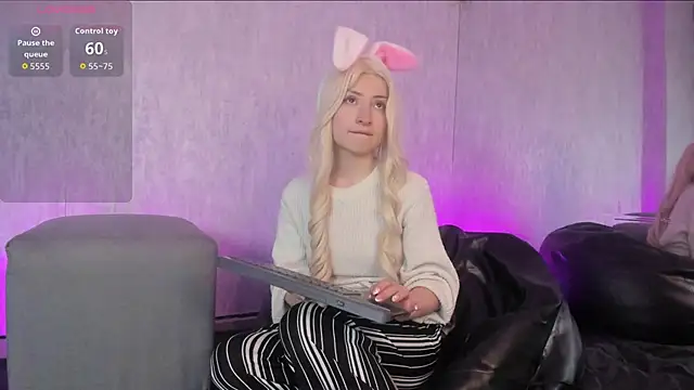 AriMonoban online show from November 11, 12:16 pm