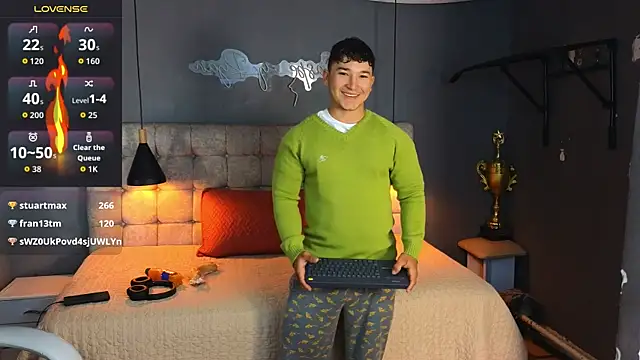 Horny nick18 online show from October 21, 9:10 am