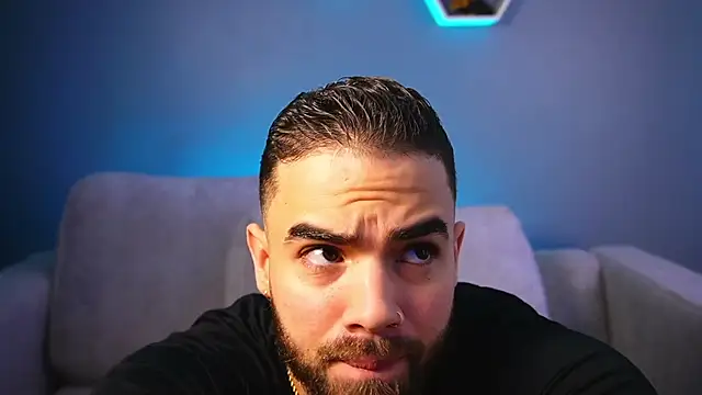 Paul Phoenix online show from January 17, 8:01 pm