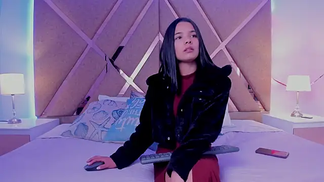 BelhaLawuo online show from February 5, 8:13 pm