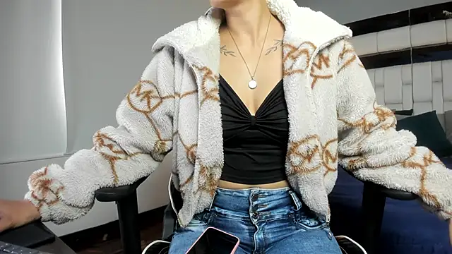 Adhara7 online show from October 23, 8:07 pm