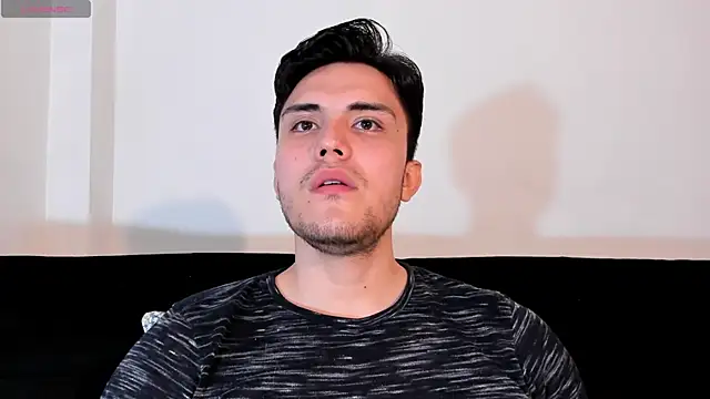 Snapshot of jasonxd9898 chatting on November 29, 2:03 am jasonxd9898 online show from November 29, 2:03 am