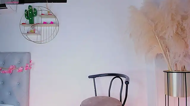 MartinnaGreco online show from April 10, 8:57 pm