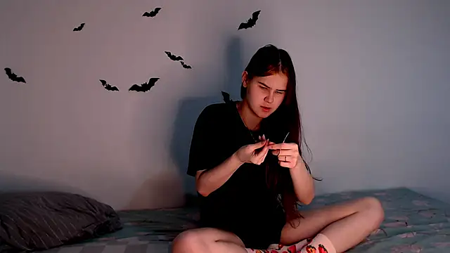 Snapshot of litle_owl chatting on October 23, 3:33 pm litle owl online show from October 23, 3:33 pm