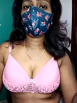 Snapshot of Tamil_kavinila chatting on October 10, 10:36 am Tamil kavinila online show from October 10, 10:36 am