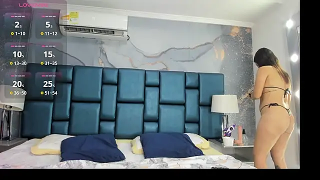 Snapshot of lady_kiinky chatting on November 14, 10:18 pm lady kiinky online show from November 14, 10:18 pm