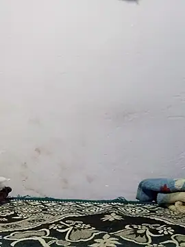 Snapshot of poojam93 chatting on October 17, 1:35 pm poojam93 online show from October 17, 1:35 pm