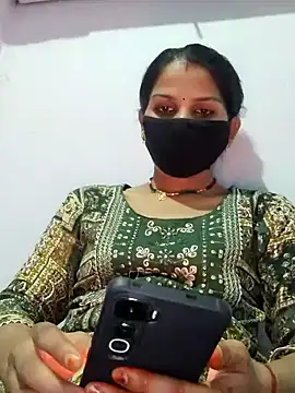 Snapshot of poojam93 chatting on October 18, 3:57 pm poojam93 online show from October 18, 3:57 pm