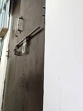 Snapshot of poojam93 chatting on December 14, 1:55 am poojam93 online show from December 14, 1:55 am