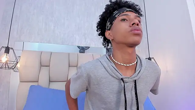 Johan gz  online show from October 9, 11:41 am