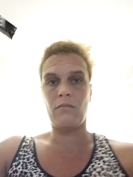 Snapshot of sarahkat86 chatting on November 4, 1:59 am sarahkat86 online show from November 4, 1:59 am