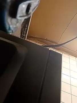 sarahkat86 online show from December 17, 12:05 am