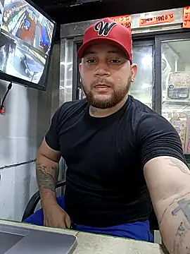 Catire10  online show from December 18, 8:37 pm