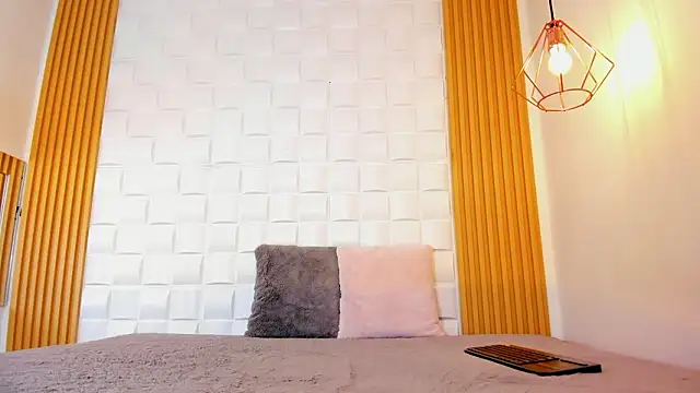 AriaBelle online show from March 30, 11:11 am