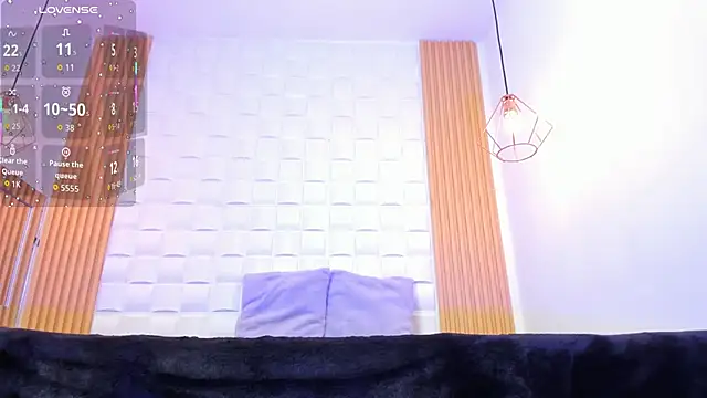 AriaBelle online show from April 14, 11:05 am