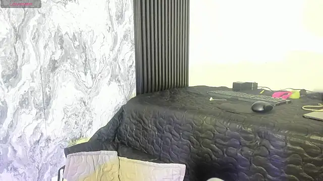 Snapshot of GisellHolden_ chatting on September 13, 4:45 am GisellHolden online show from September 13, 4:45 am