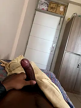 Snapshot of Lustking2406 chatting on October 4, 3:04 am Lustking2406 online show from October 4, 3:04 am