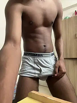 Snapshot of Lustking2406 chatting on October 4, 10:30 pm Lustking2406 online show from October 4, 10:30 pm