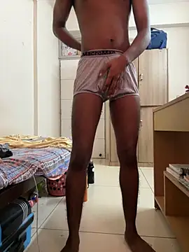 Snapshot of Lustking2406 chatting on October 10, 7:18 am Lustking2406 online show from October 10, 7:18 am