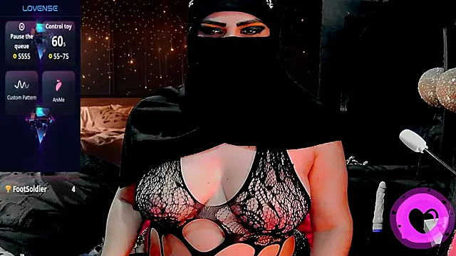 SultanaLayla online show from November 28, 8:11 pm