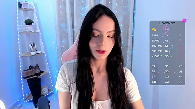 Snapshot of sarah_saenz_ chatting on November 6, 2:45 am sarah saenz online show from November 6, 2:45 am