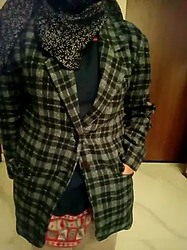 Snapshot of soni_yhakur chatting on December 23, 5:49 am soni yhakur online show from December 23, 5:49 am